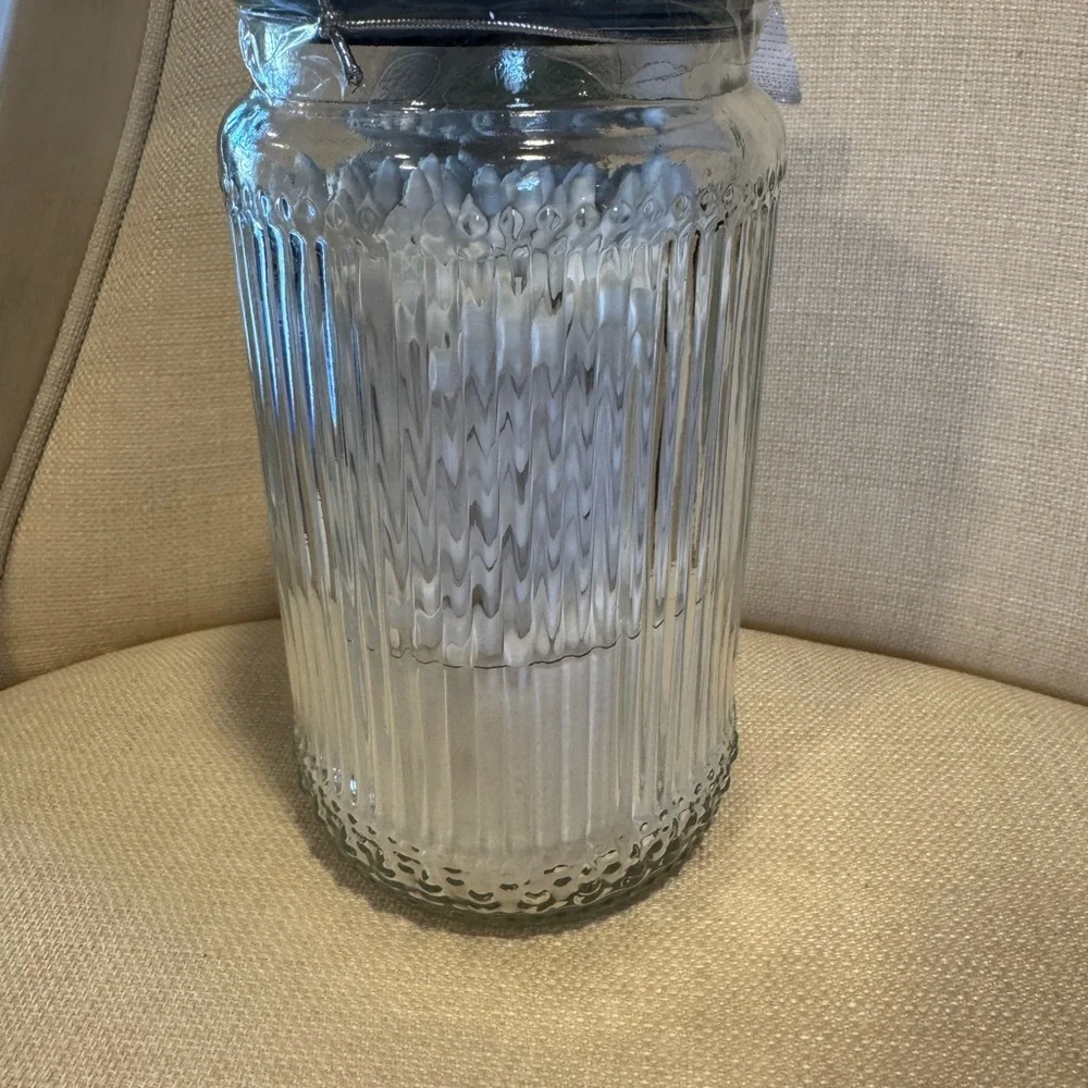 Paris Hilton Silver Ribbon Glass Holder